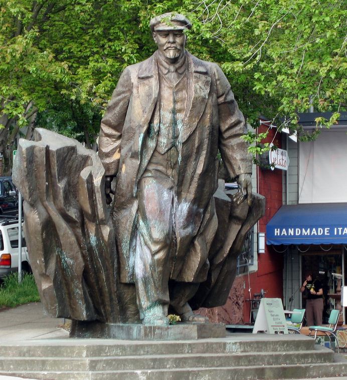 памятник Ленину в Америке